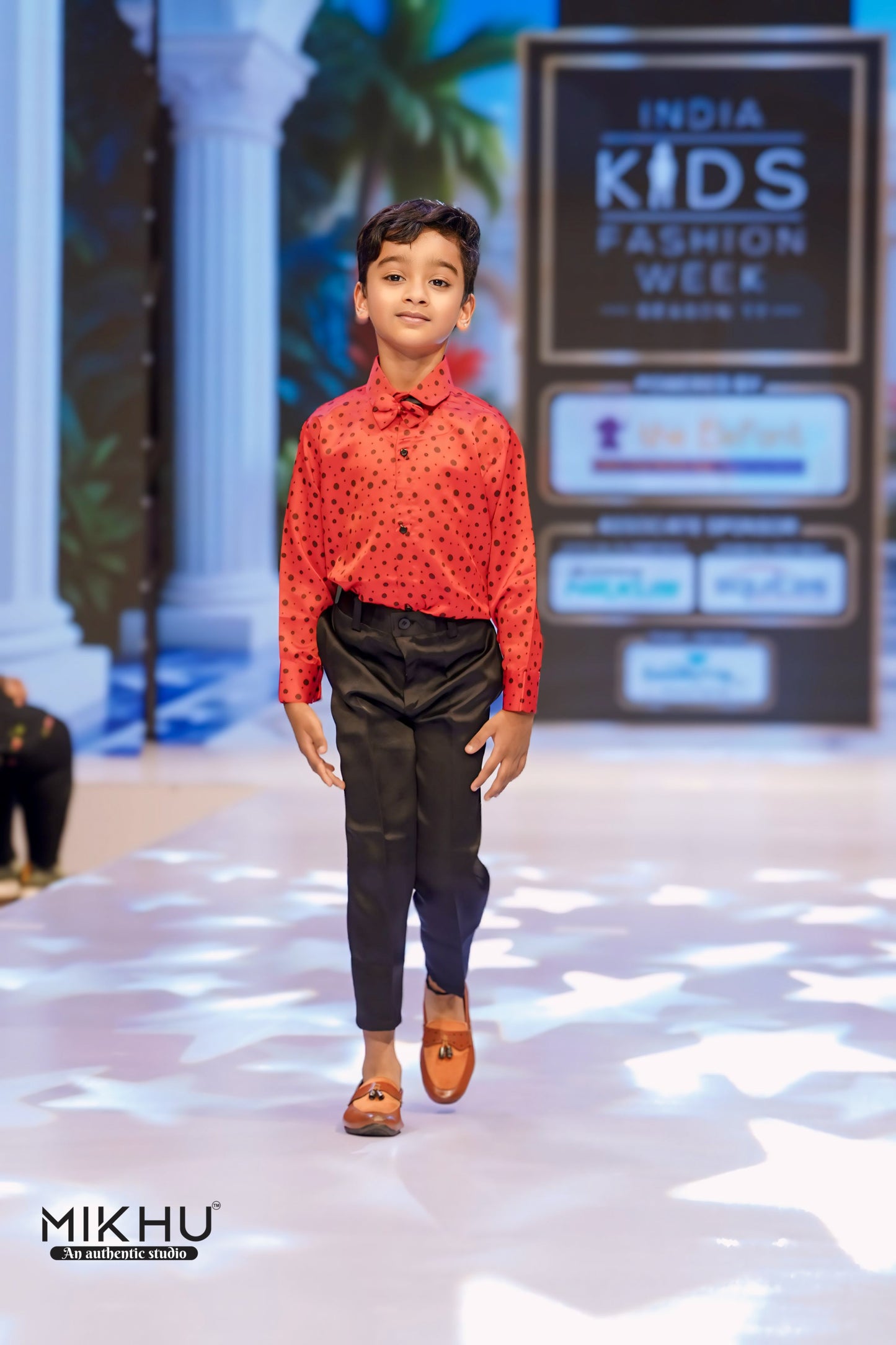 Formal wear-red and black KW005