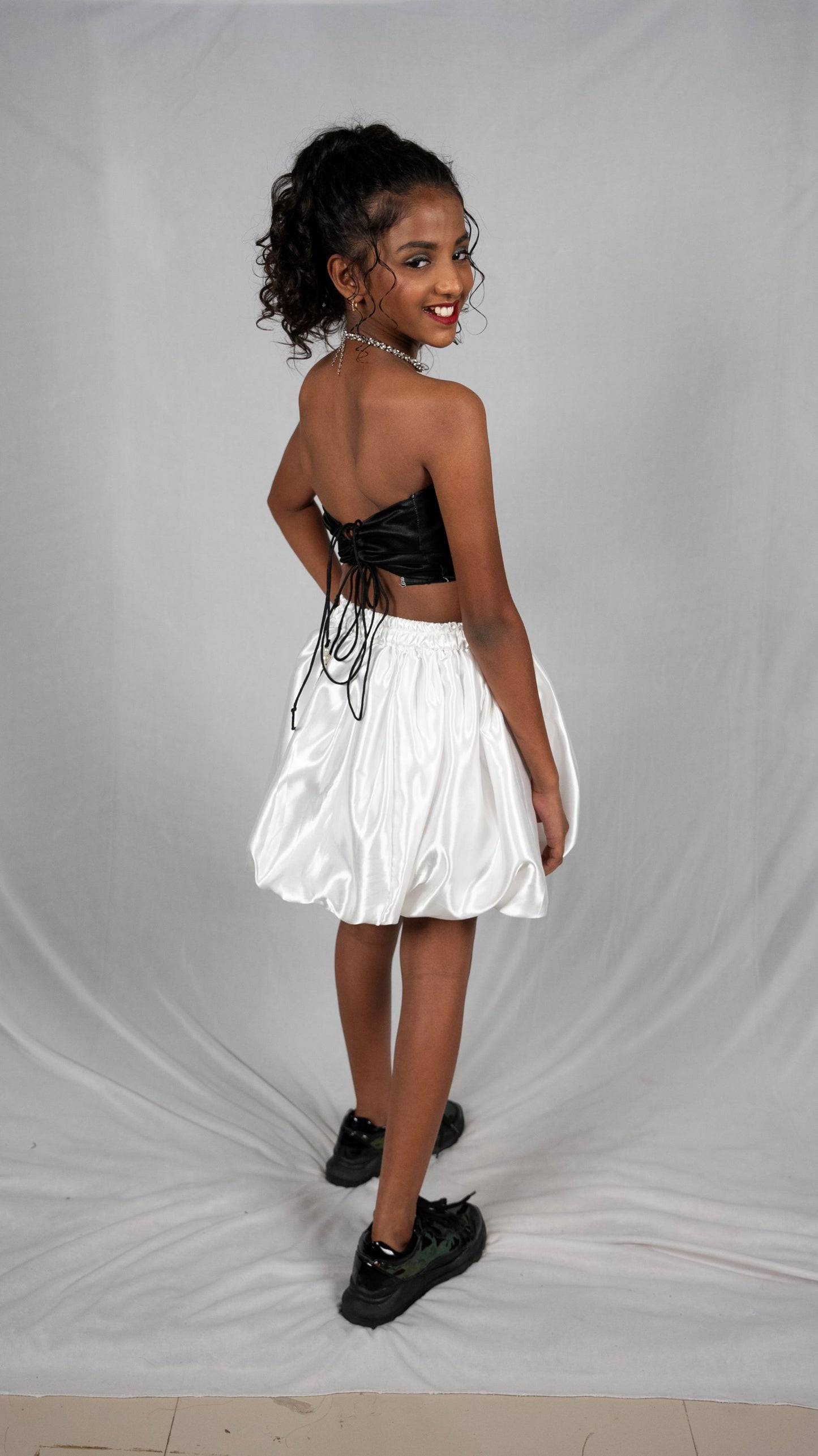 Girls white balloon skirt and black strapless top KW046