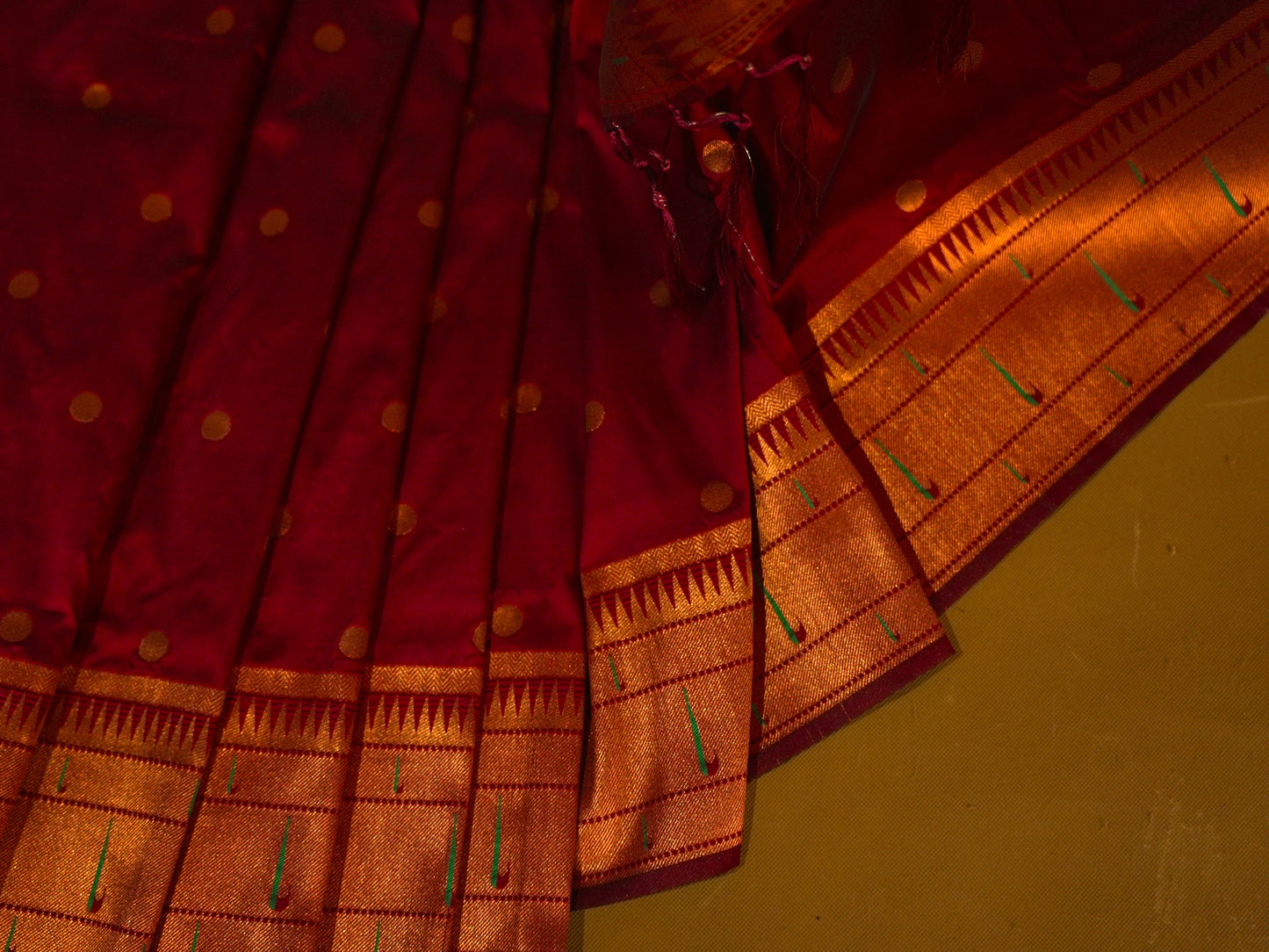 Maroon digital printed saree DS005