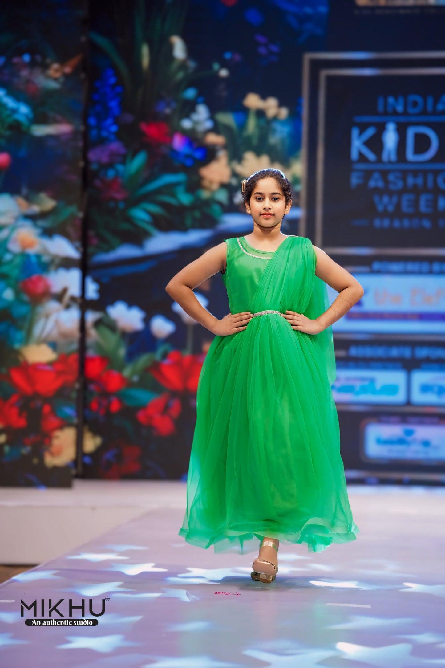 Green elegant kids frock KW019