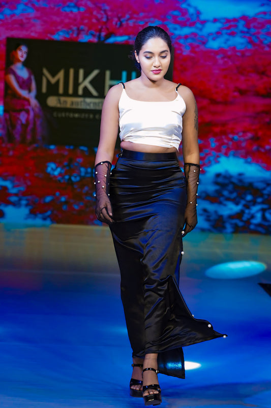 Black and White retro outfit BW007