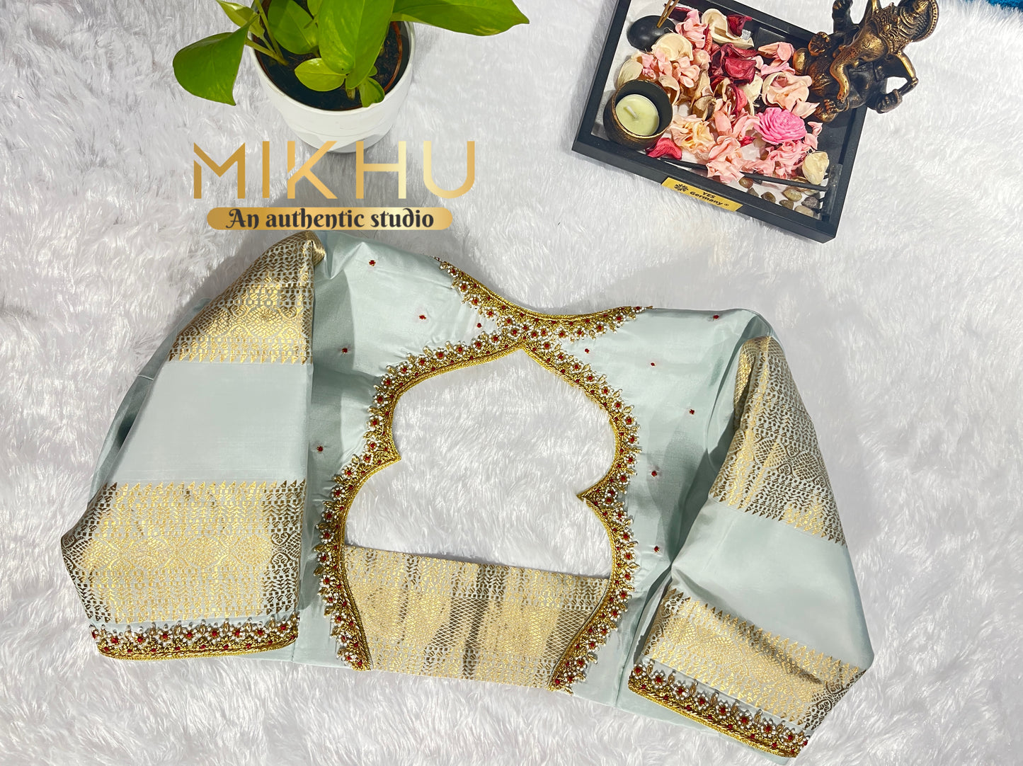 Simple Aari handwork blouse