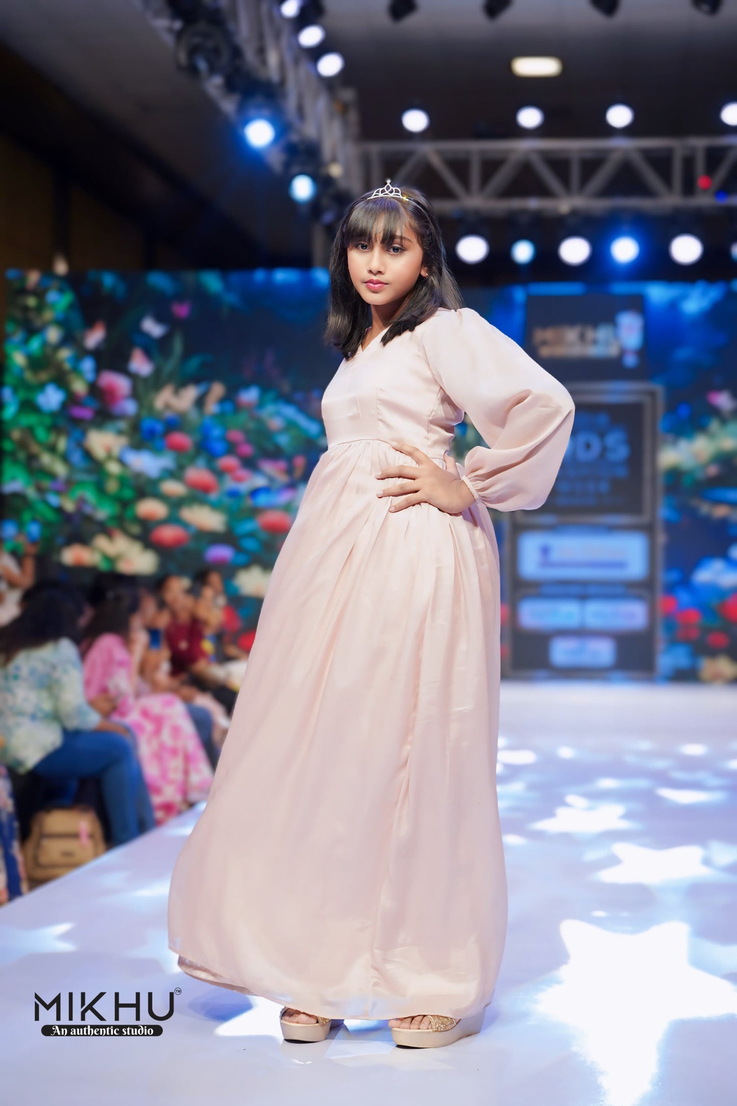 Beige kids gown KW017