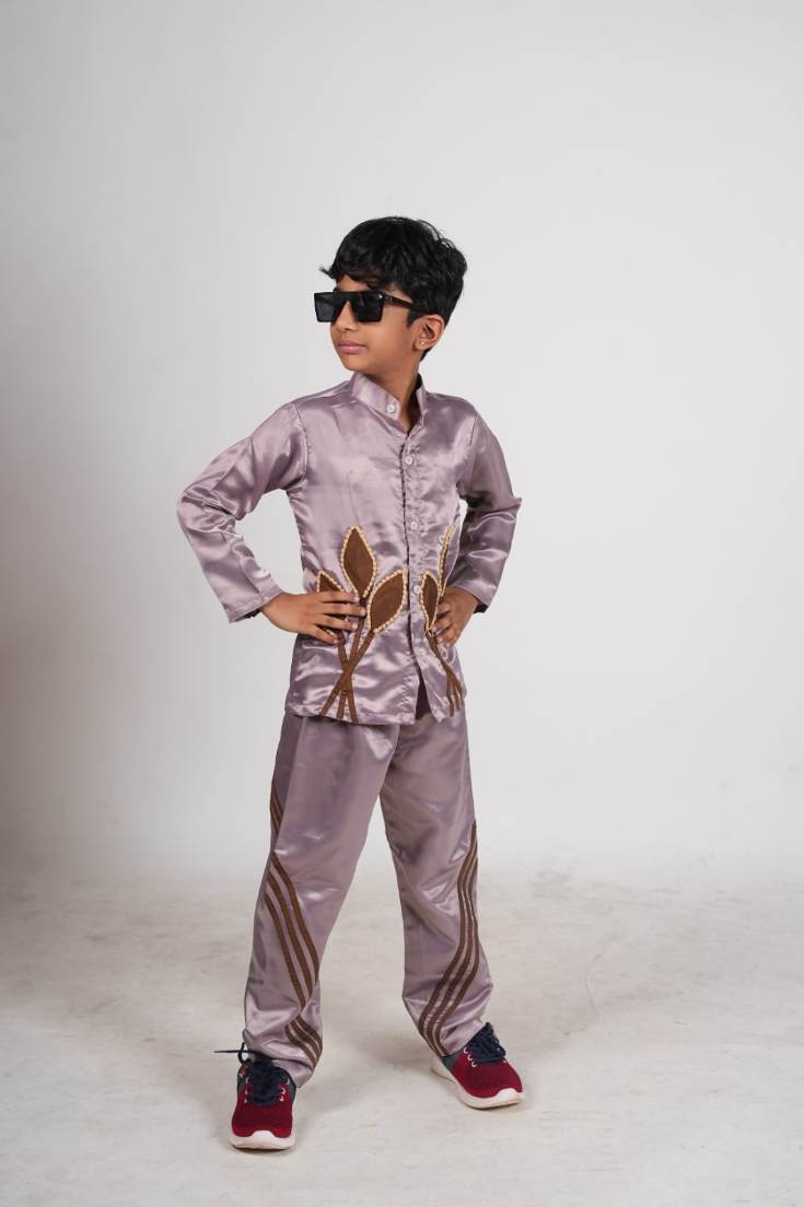 Lilac applique work pant-shirt set