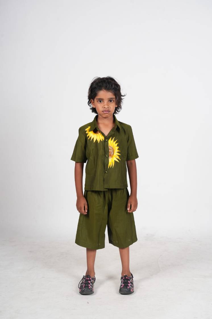 Dark green handpainted shirt&shorts