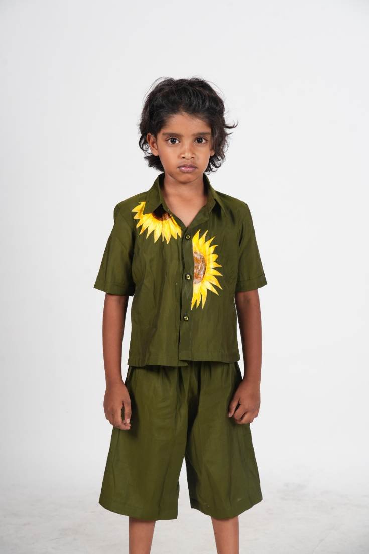 Dark green handpainted shirt&shorts