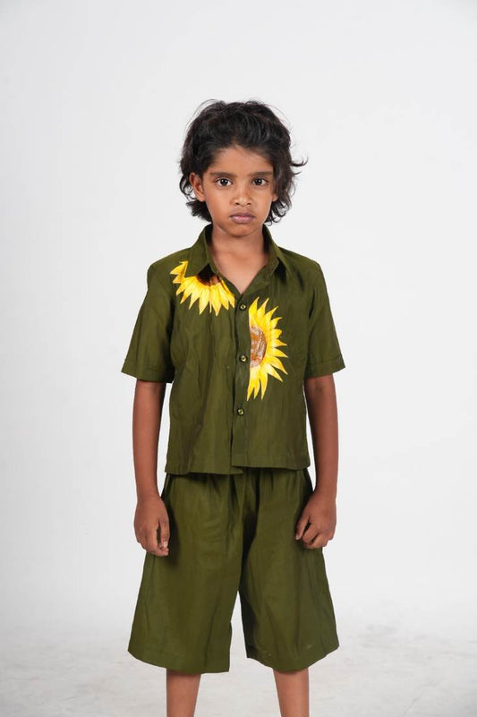 Dark green handpainted shirt&shorts