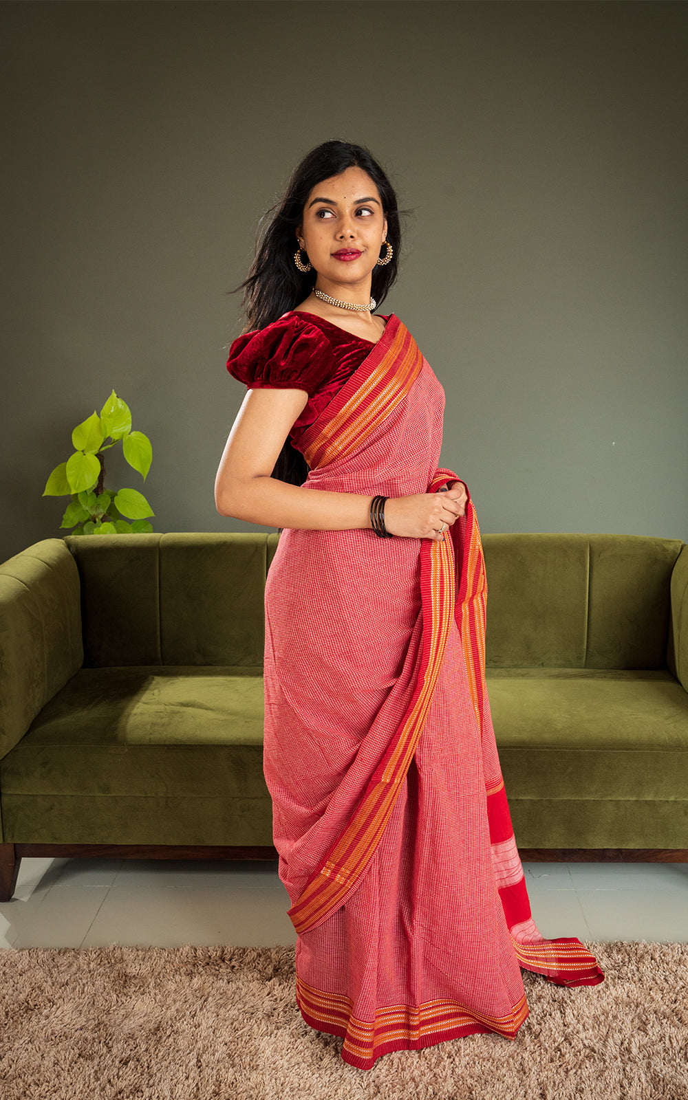red ilkal saree with beautiful golden border detailing