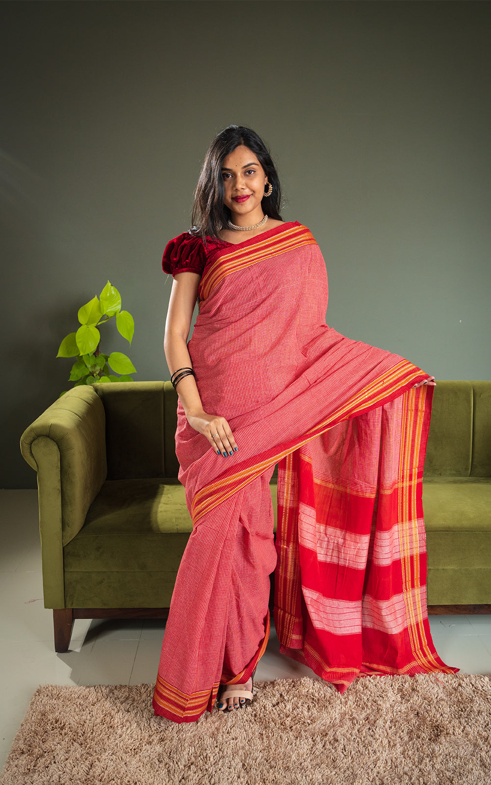 red ilkal saree with beautiful golden border detailing
